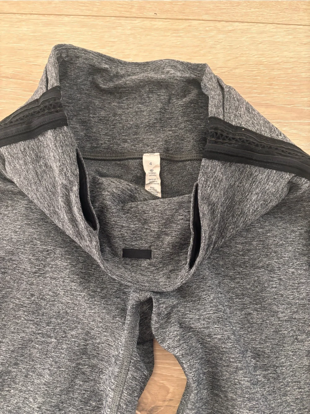 Lululemon Heather Gray Cropped Athletic Leggings with Black Side Panels